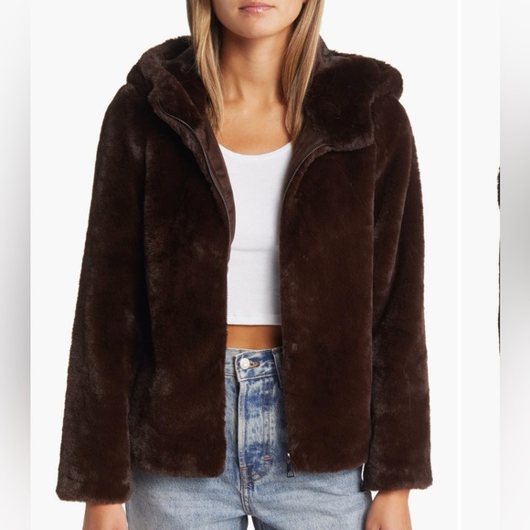 VERO MODA, Sui Hooded Faux Fur Jacket - Picture 1 of 14